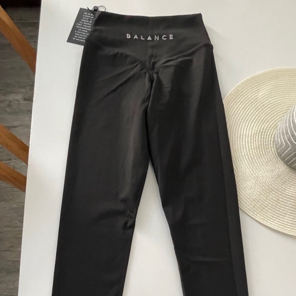 Balance athletica black cloud leggings NWT